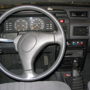 Nissan Sunny 4D N13 1,6 LX