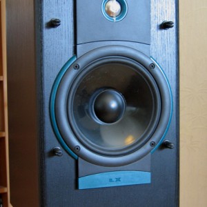 JBL LX2