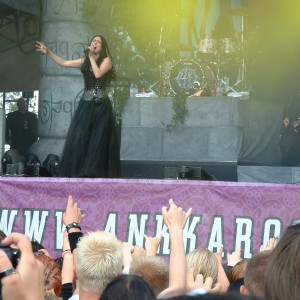 Within Temptation jatkuu;)