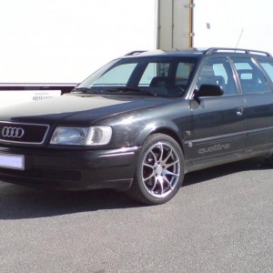 AUDI_100_Q