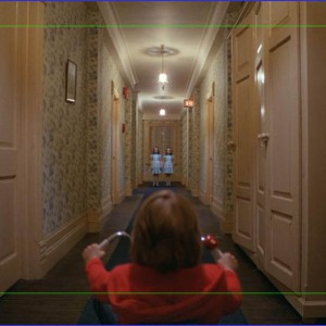 The Shining R2 (vanha ja uusi julkaisu) -kuvasuhdevertailu: Kaksoset