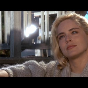 Basic Instinct, Momentum/R2 (ruutukaappaus)