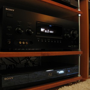 Sony BDP-S550 ja STR-DG910