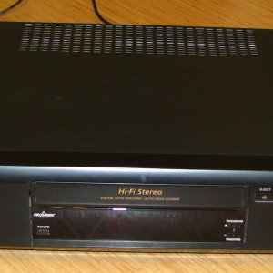 VHS: Sony SLV-E720